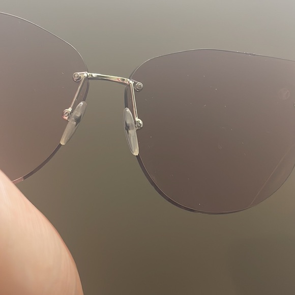 Louis Vuitton pink tinted cat eye sunglasses 🕶 - Picture 7 of 7